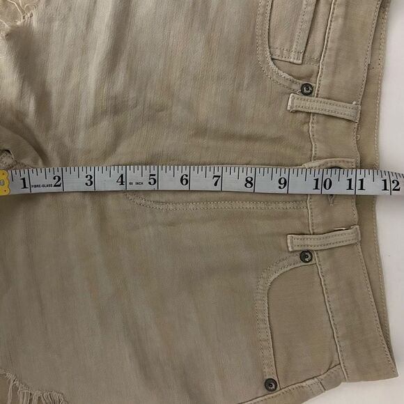 American Eagle Light Tan Distressed Highest Rise Mom Jean Shorts Size 0 - Picture 6 of 8